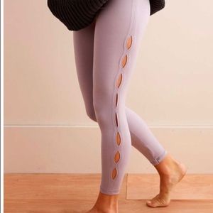 Aerie Key Hole Leggings!
